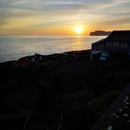 Breathe Nature Beach House Azores